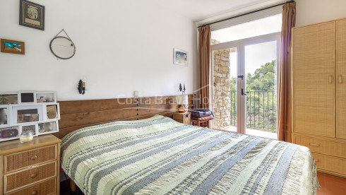 Dúplex con vista mar y terrazas en Sa Tuna, Begur