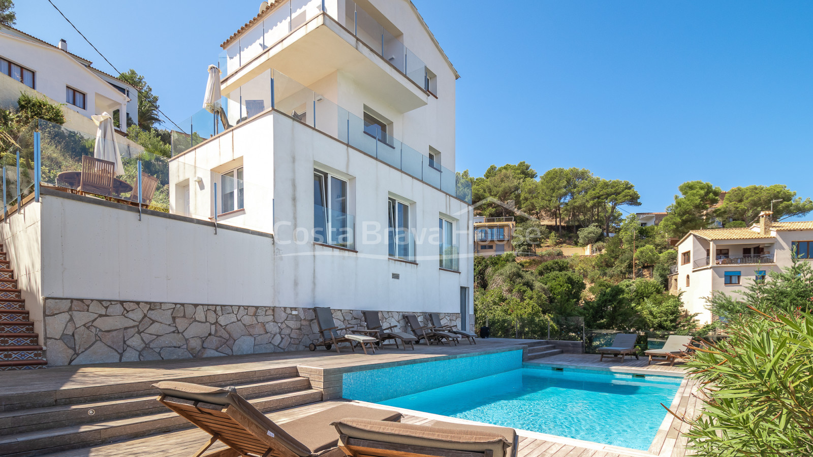 Villa vistas mar Begur Aiguablava licencia turística