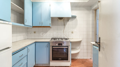 House for sale with pool and tourist licence in Tamariu