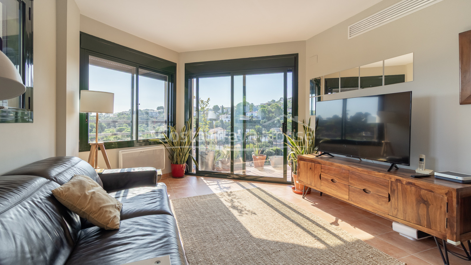 Ático con terraza, vistas al mar y licencia turística en venta en Begur