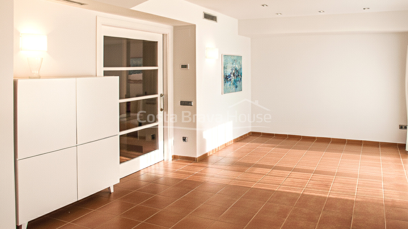 House with private garden and communal pool for sale in Llafranc