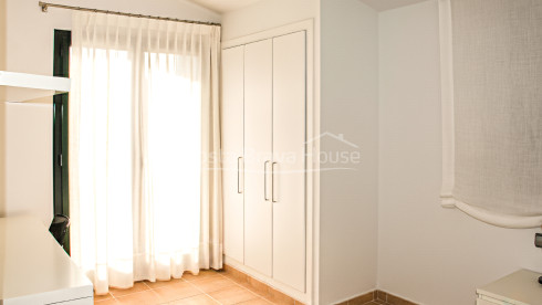 House with private garden and communal pool for sale in Llafranc