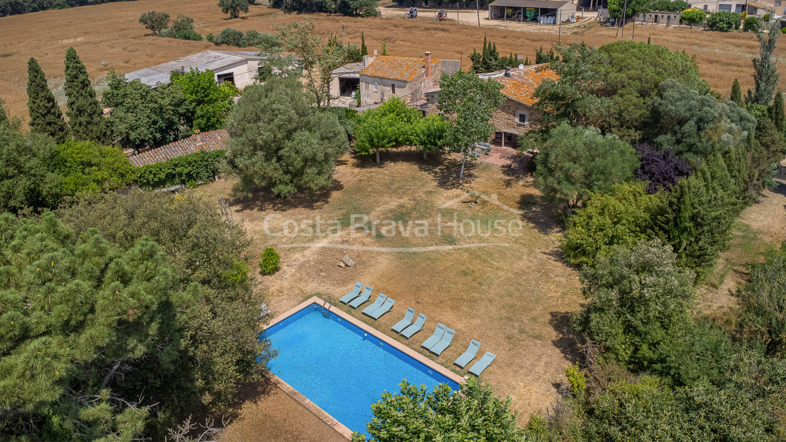 Historisch landhuis (masia) te koop in Llagostera, tussen Girona en de Costa Brava