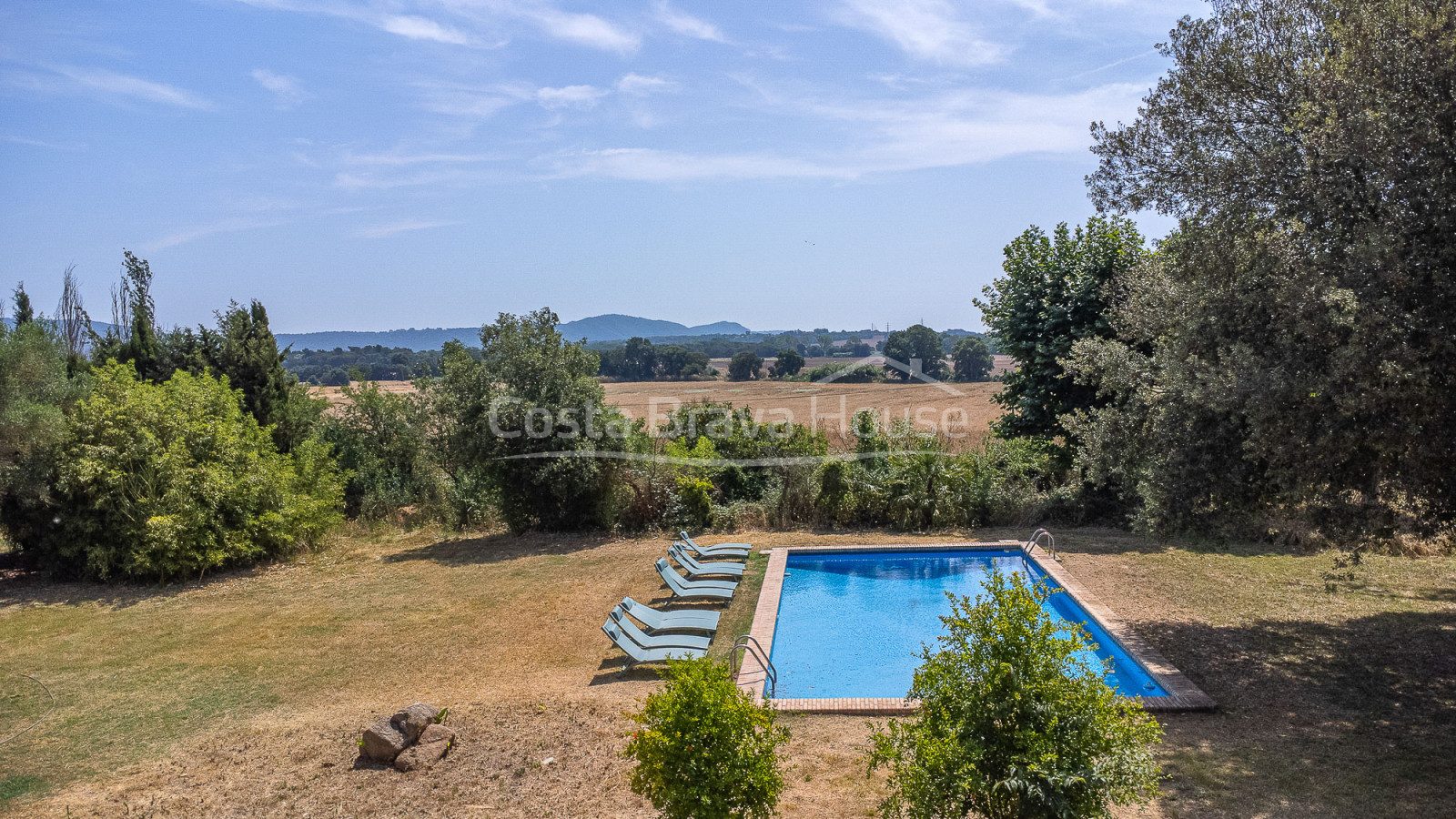 Masia històrica en venda a Llagostera entre Girona i la Costa Brava