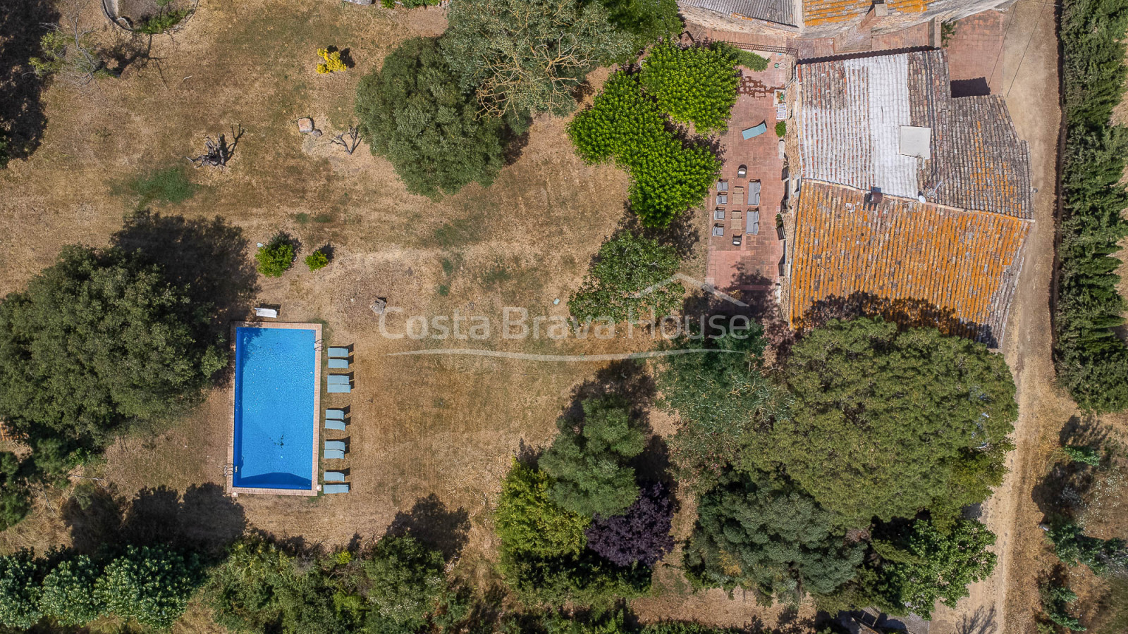 Historisch landhuis (masia) te koop in Llagostera, tussen Girona en de Costa Brava
