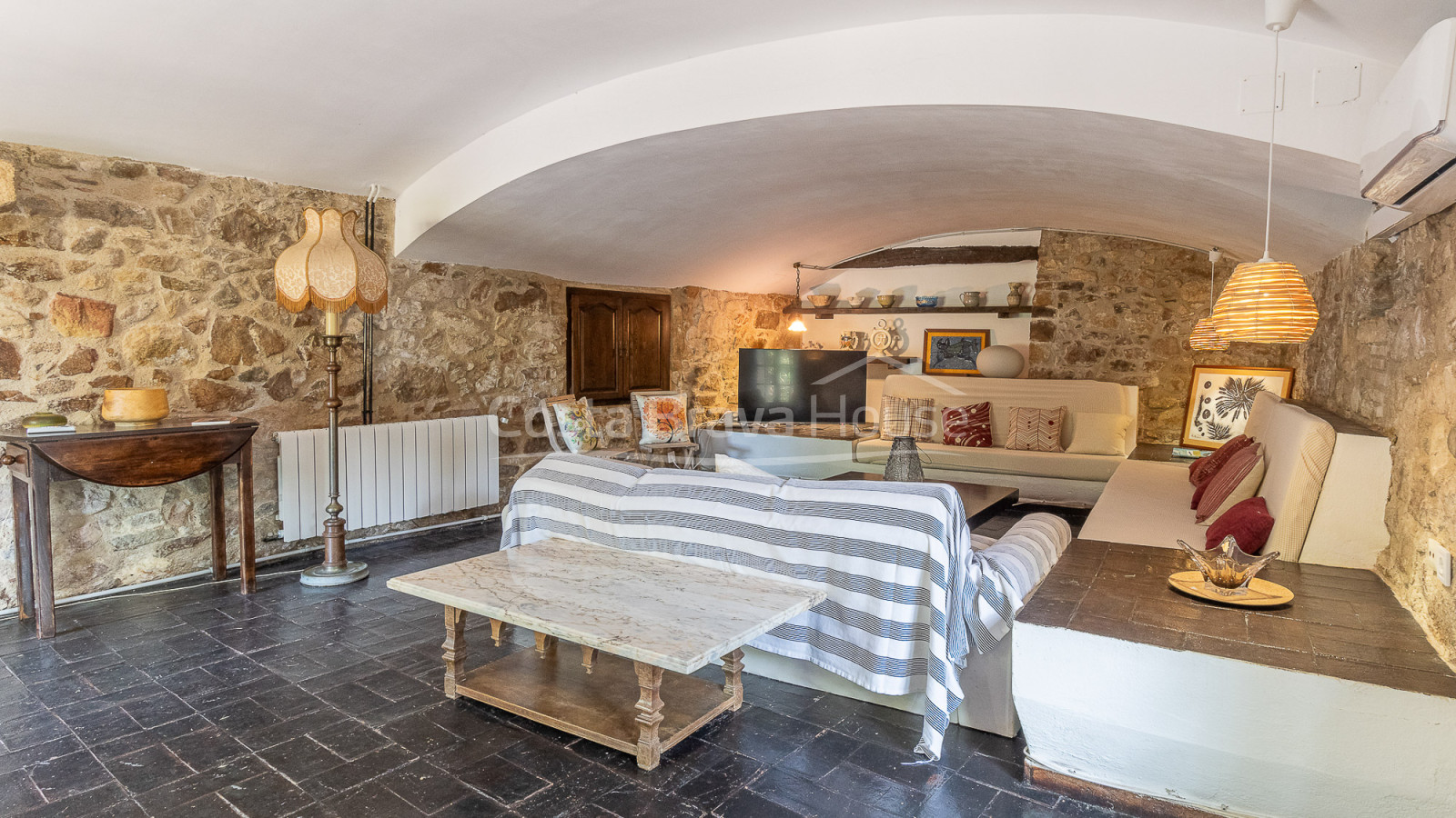 Historisch landhuis (masia) te koop in Llagostera, tussen Girona en de Costa Brava