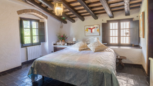Historisch landhuis (masia) te koop in Llagostera, tussen Girona en de Costa Brava