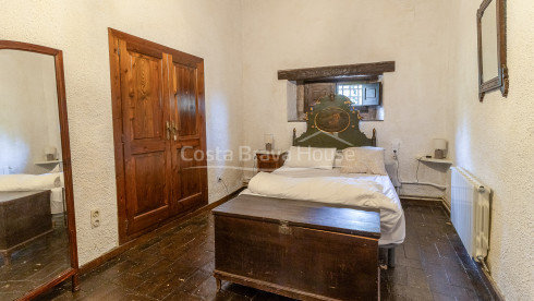 Historisch landhuis (masia) te koop in Llagostera, tussen Girona en de Costa Brava