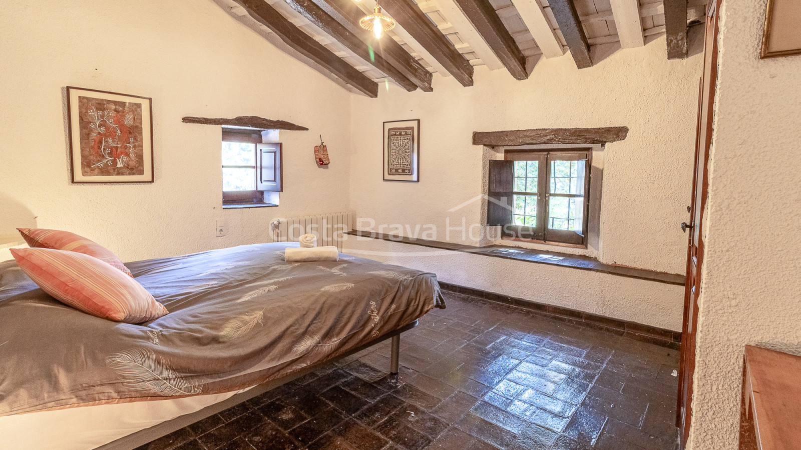 Historisch landhuis (masia) te koop in Llagostera, tussen Girona en de Costa Brava