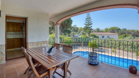 Villa for sale in Sant Antoni de Calonge with private pool and garden