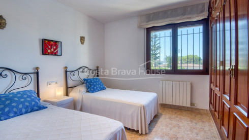 Villa for sale in Sant Antoni de Calonge with private pool and garden