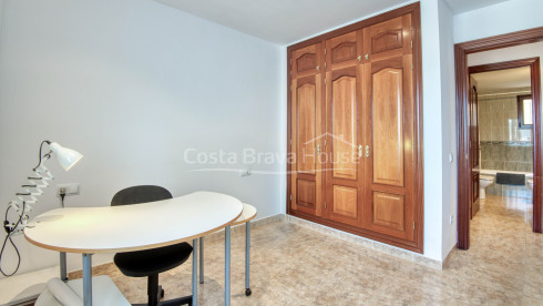 Villa for sale in Sant Antoni de Calonge with private pool and garden