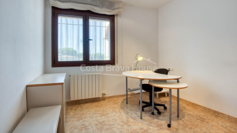 Villa for sale in Sant Antoni de Calonge with private pool and garden