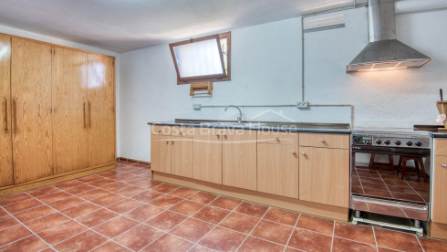 Villa for sale in Sant Antoni de Calonge with private pool and garden