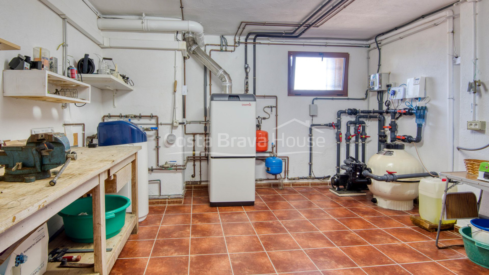 Villa for sale in Sant Antoni de Calonge with private pool and garden