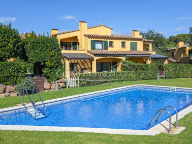Maison avec jardin privé dans un complexe résidentiel exclusif à 400 m de la plage et du port de Llafranc