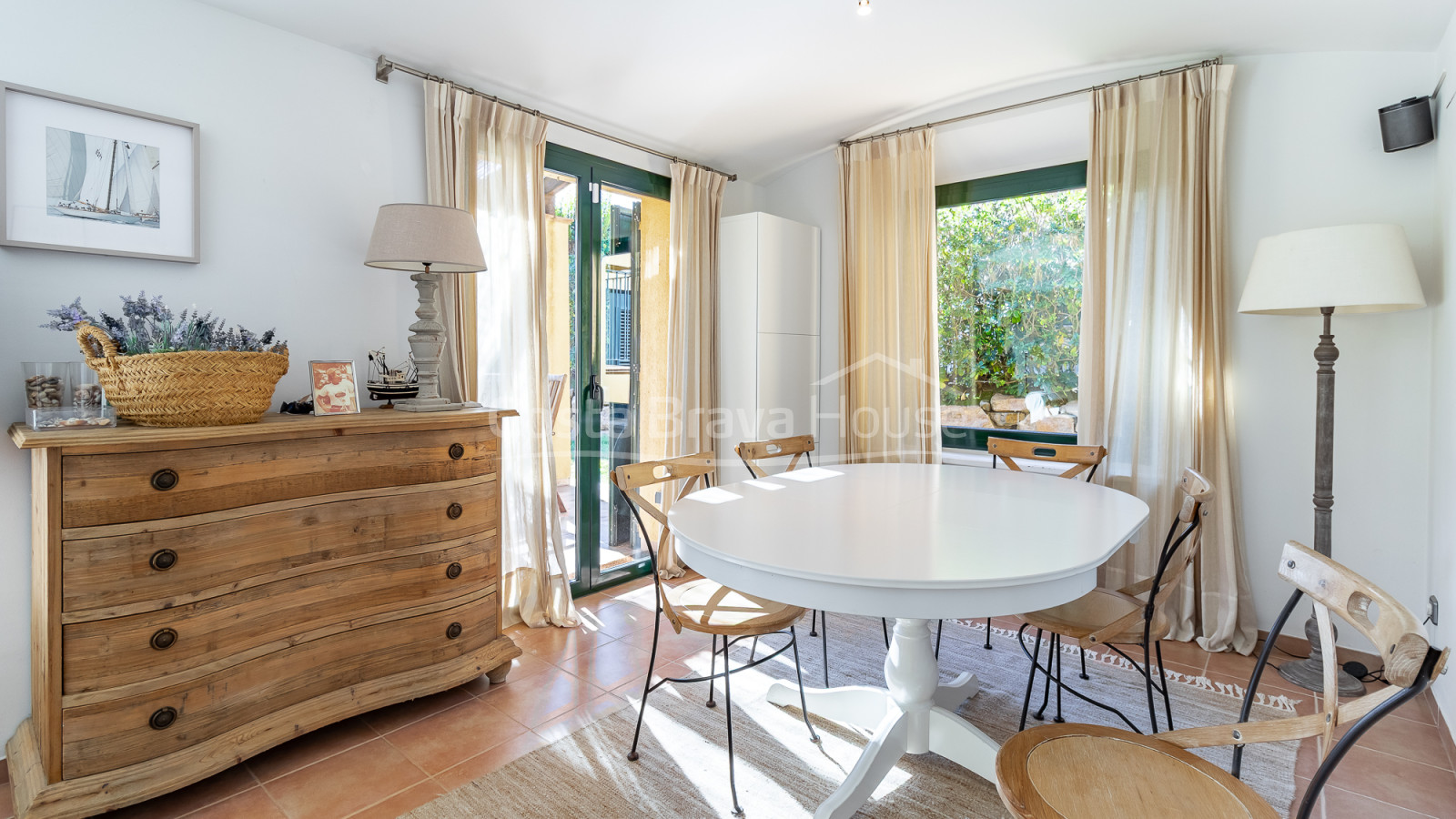 Casa con jardín privado y piscina comunitaria en venta en Llafranc