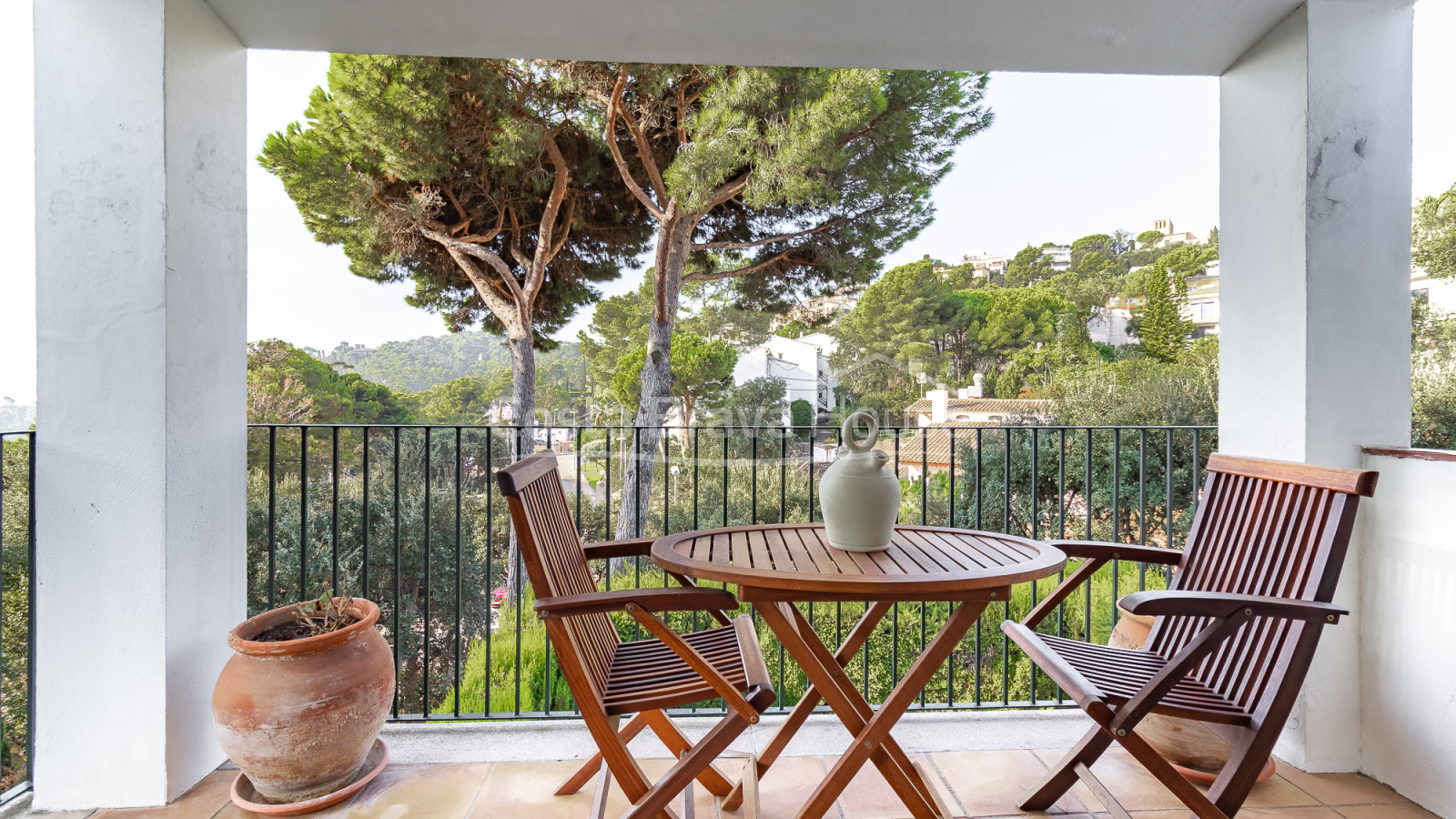Maison d’angle avec jardin et piscine près de la plage à Calella