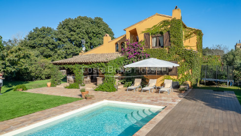 House with garden and pool for sale in Torrent, Costa Brava