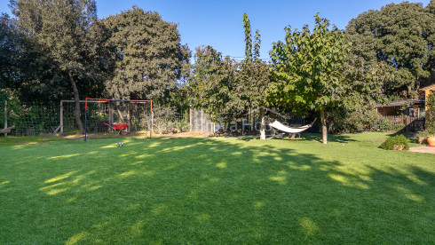 Casa amb jardí i piscina en venda a Torrent, Costa Brava