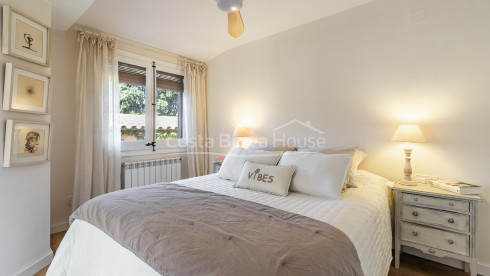 Casa con jardín y piscina en venta en Torrent, Costa Brava
