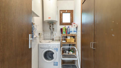 House for sale in Begur with sea views and Mediterranean terrace