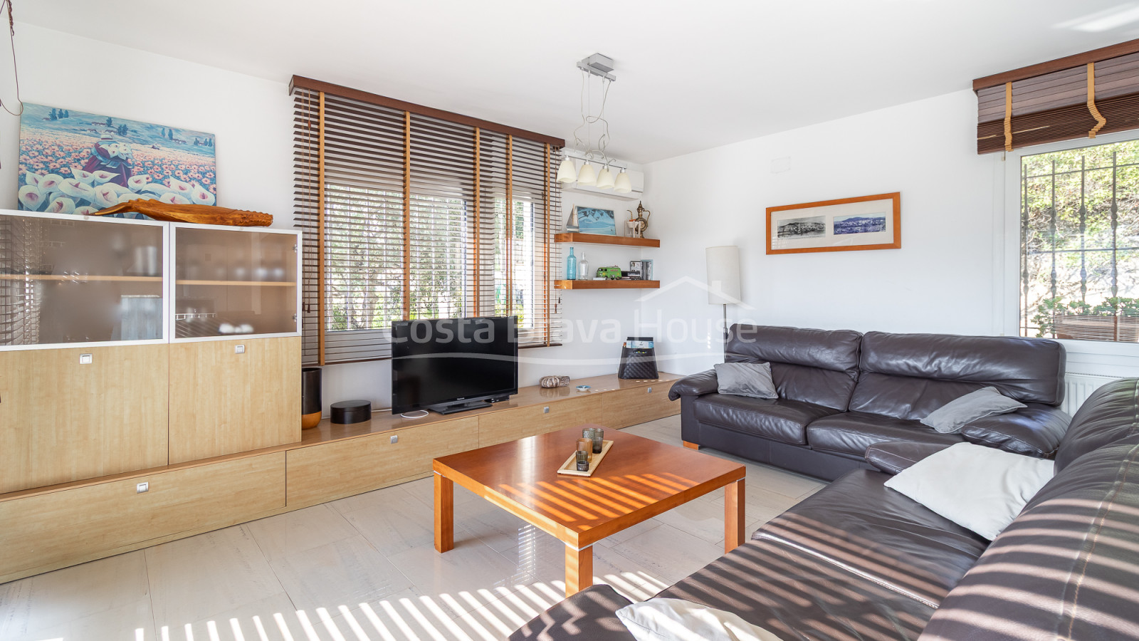 Casa con piscina y vistas abiertas en venta en Begur cerca de Sa Riera