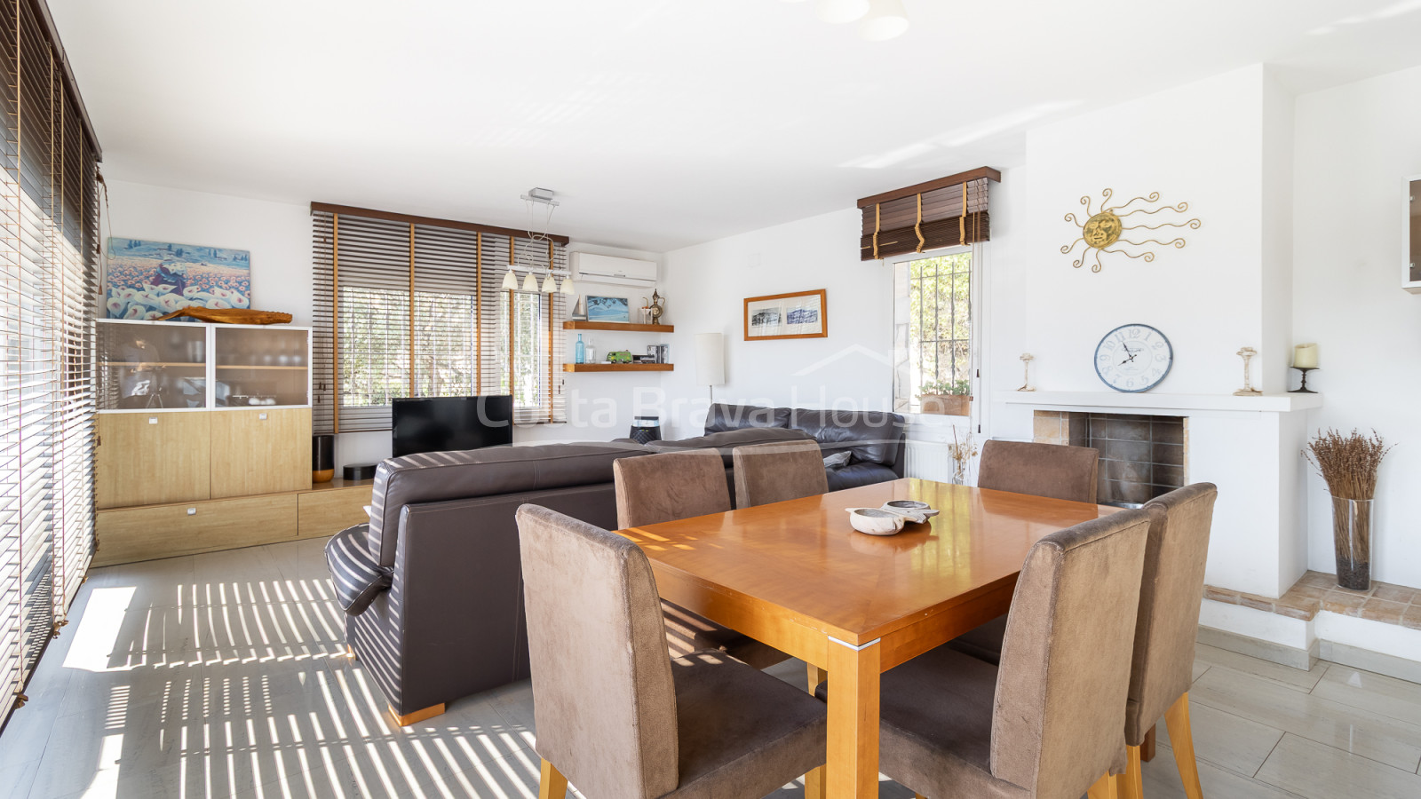 Casa amb piscina i vistes obertes en venda a Begur prop de Sa Riera