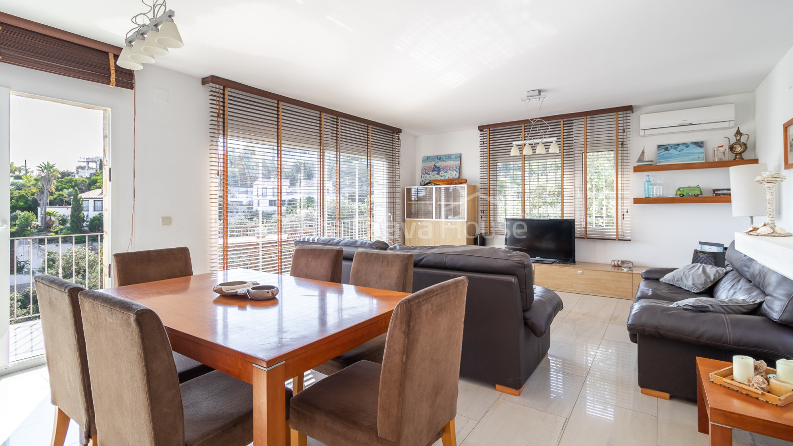 Casa amb piscina i vistes obertes en venda a Begur prop de Sa Riera