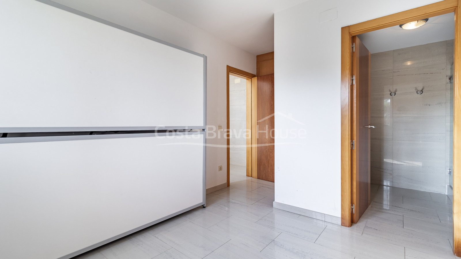 Casa amb piscina i vistes obertes en venda a Begur prop de Sa Riera