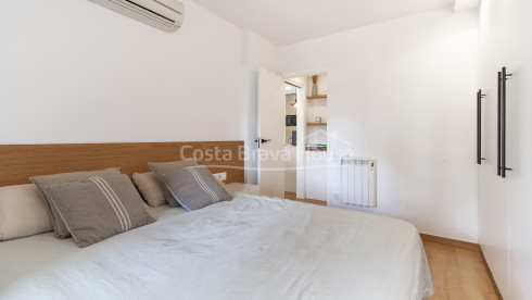 Furnished penthouse for sale with terrace and views in Sant Cugat