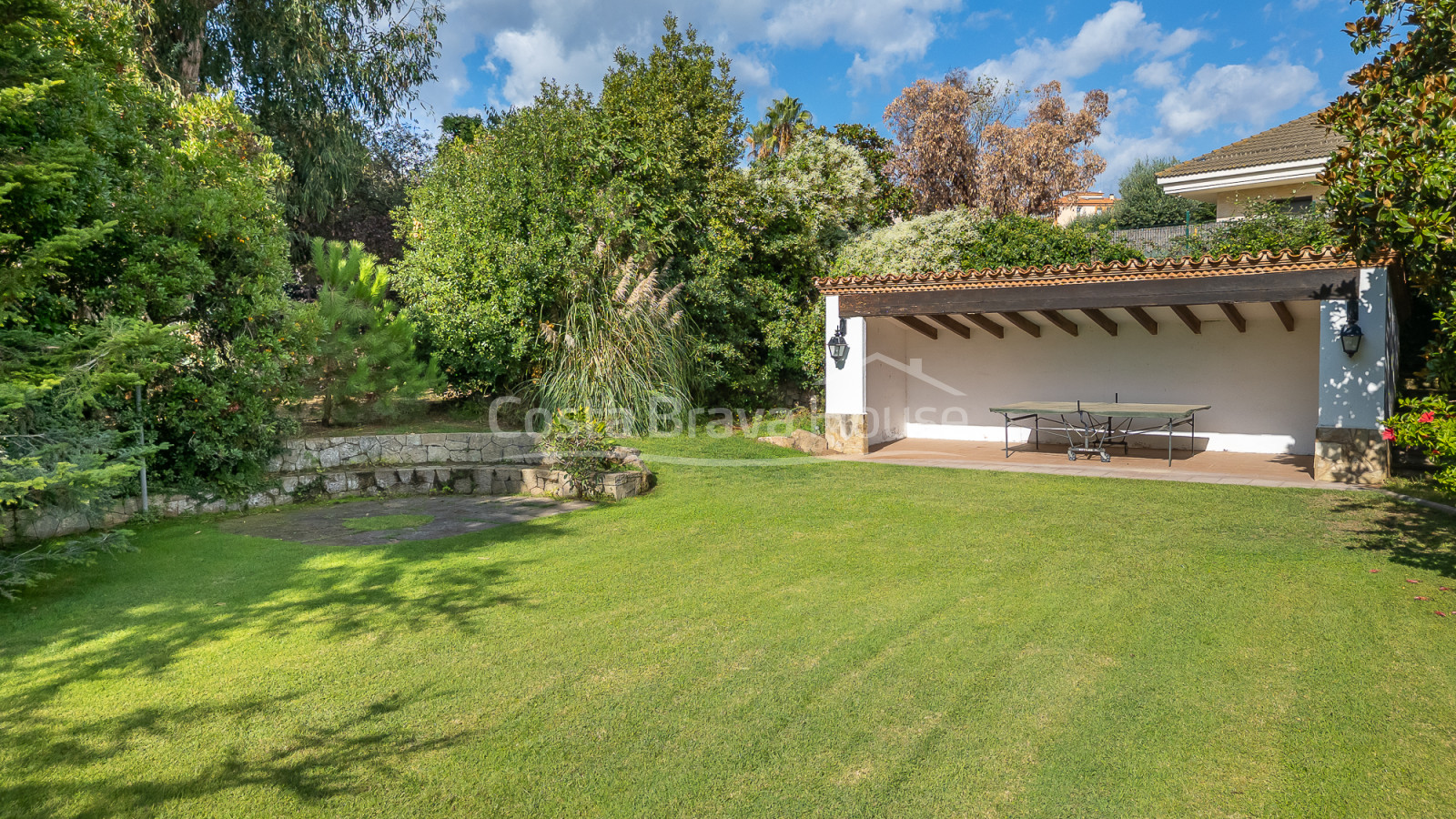 Stately Mediterranean home for sale in Sant Andreu de Llavaneres