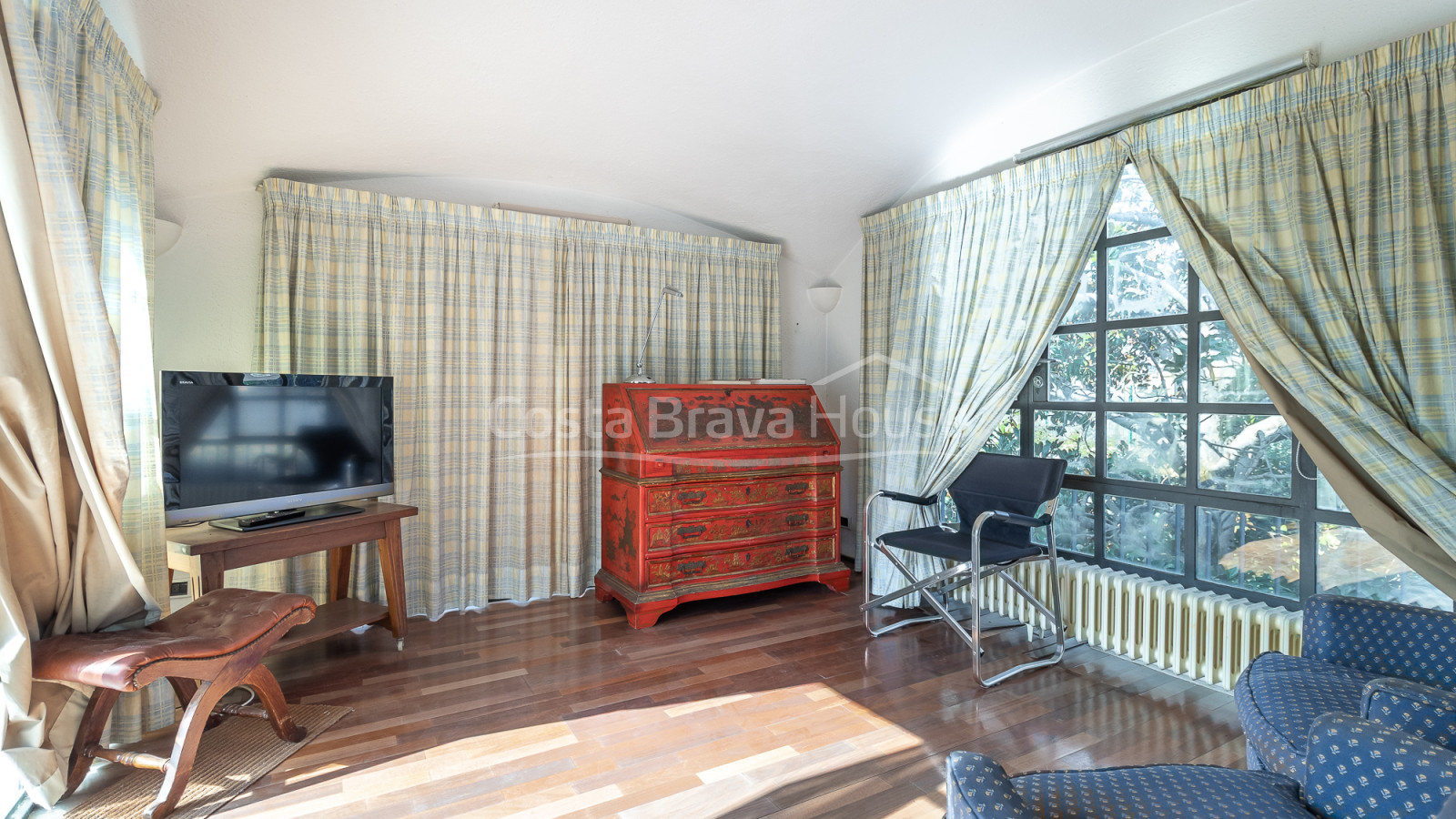 Stately Mediterranean home for sale in Sant Andreu de Llavaneres