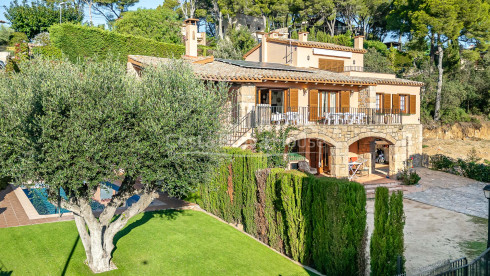 Villa en Llafranc con vistas al mar y piscina privada