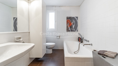 Apartamento en venta en cap sa sal begur vistas al mar