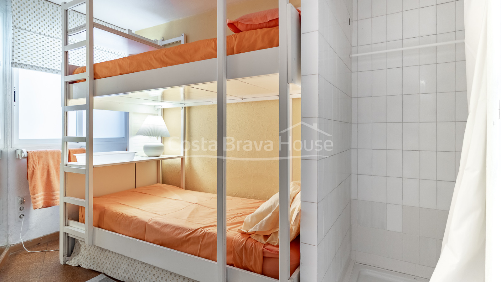 Apartamento en venta en cap sa sal begur vistas al mar