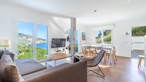 Villa with sea views Begur Aiguablava tourist license