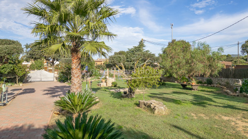 mas à vendre à Esclanyà Begur avec jardin et appartement