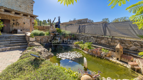 mas à vendre à Esclanyà Begur avec jardin et appartement