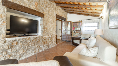 mas à vendre à Esclanyà Begur avec jardin et appartement