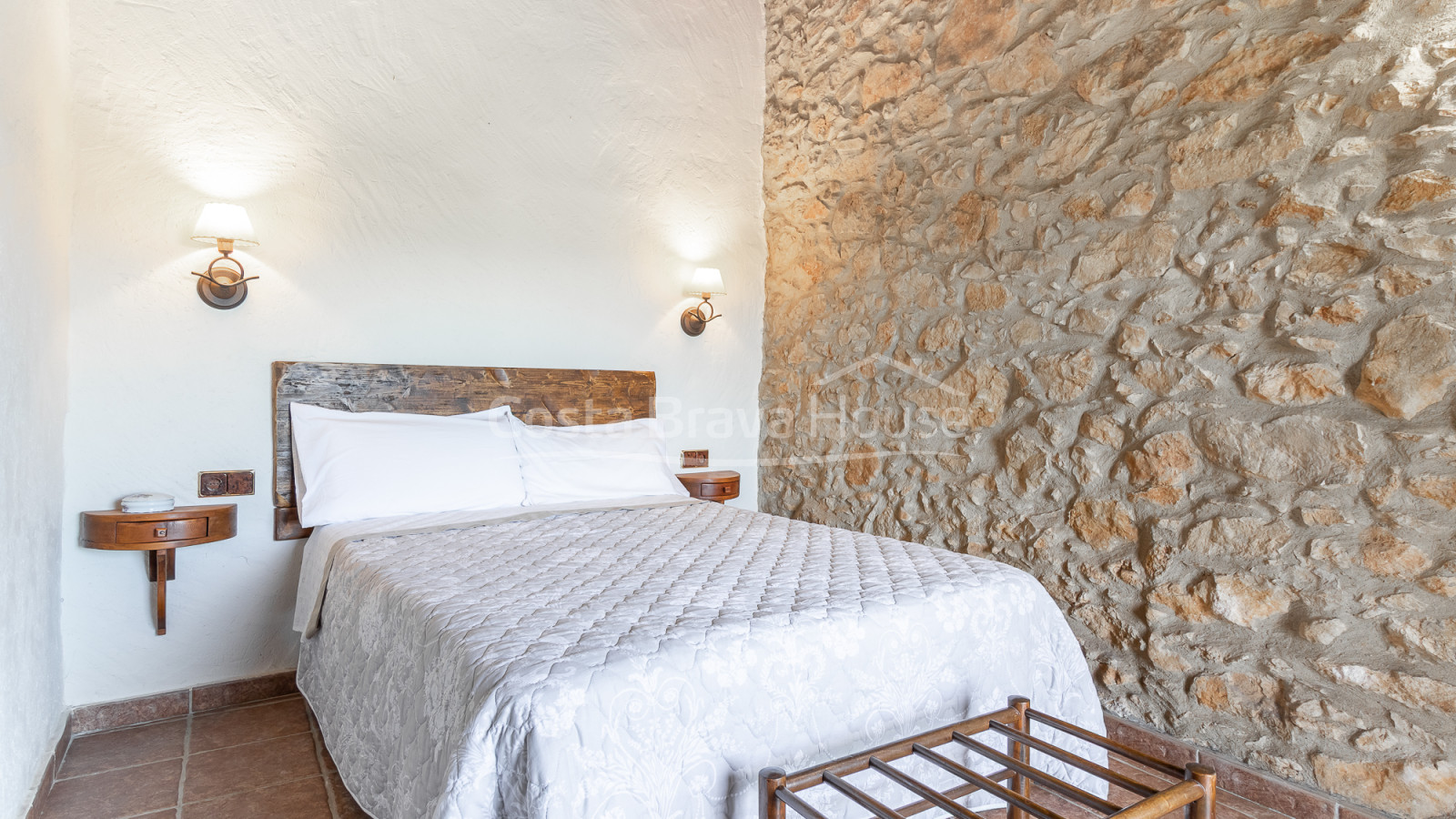 mas à vendre à Esclanyà Begur avec jardin et appartement