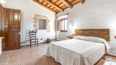 mas à vendre à Esclanyà Begur avec jardin et appartement