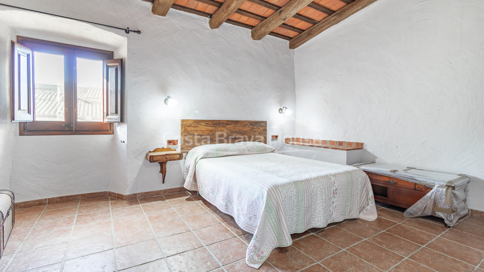 masía en venta en Esclanyà Begur con jardín y apartamento