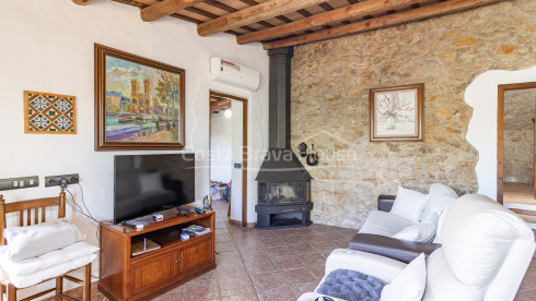 mas à vendre à Esclanyà Begur avec jardin et appartement