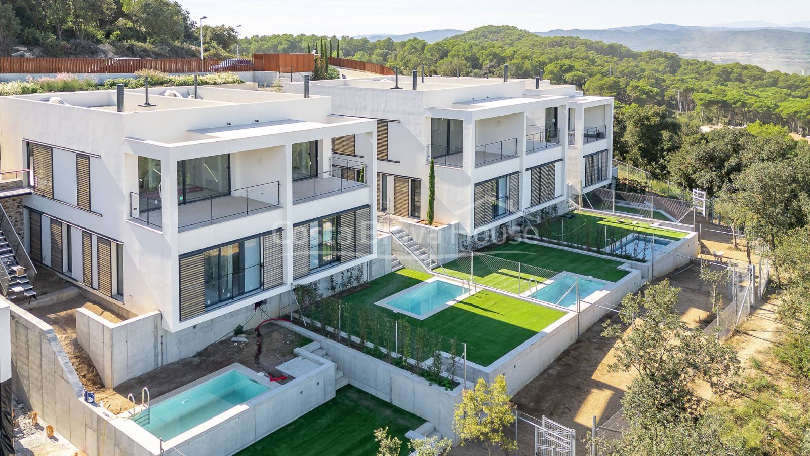 Casa de lujo de obra nueva con jardin y piscina en Begur
