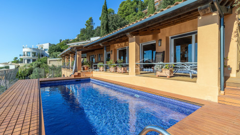 Casa de lujo con vistas al mar y piscina en venta en Aiguablava, Begur