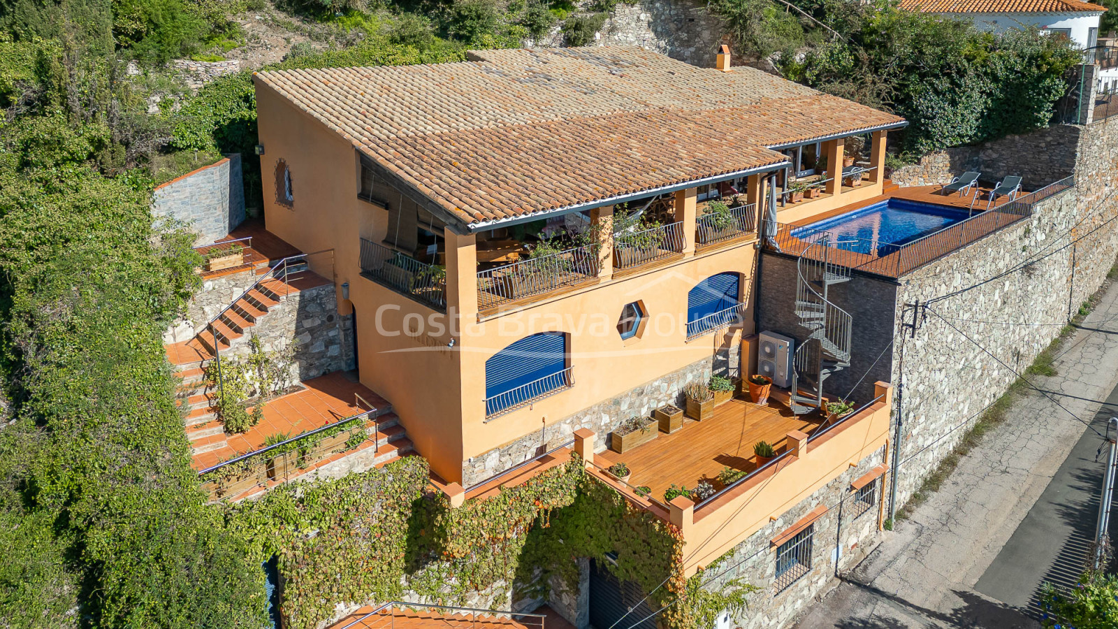 Luxury house with sea views and pool for sale in Aiguablava, Begur