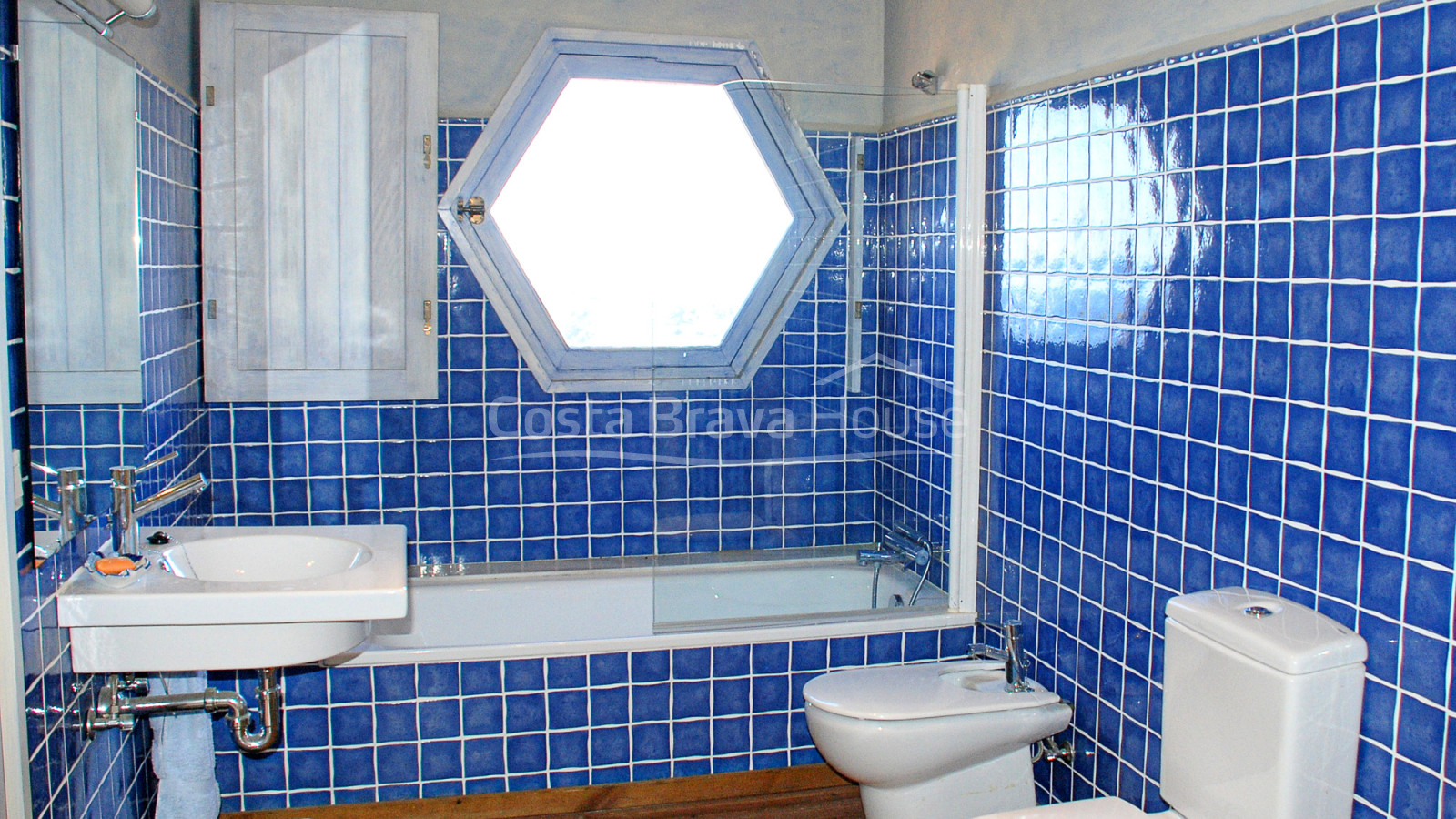 Luxury house with sea views and pool for sale in Aiguablava, Begur