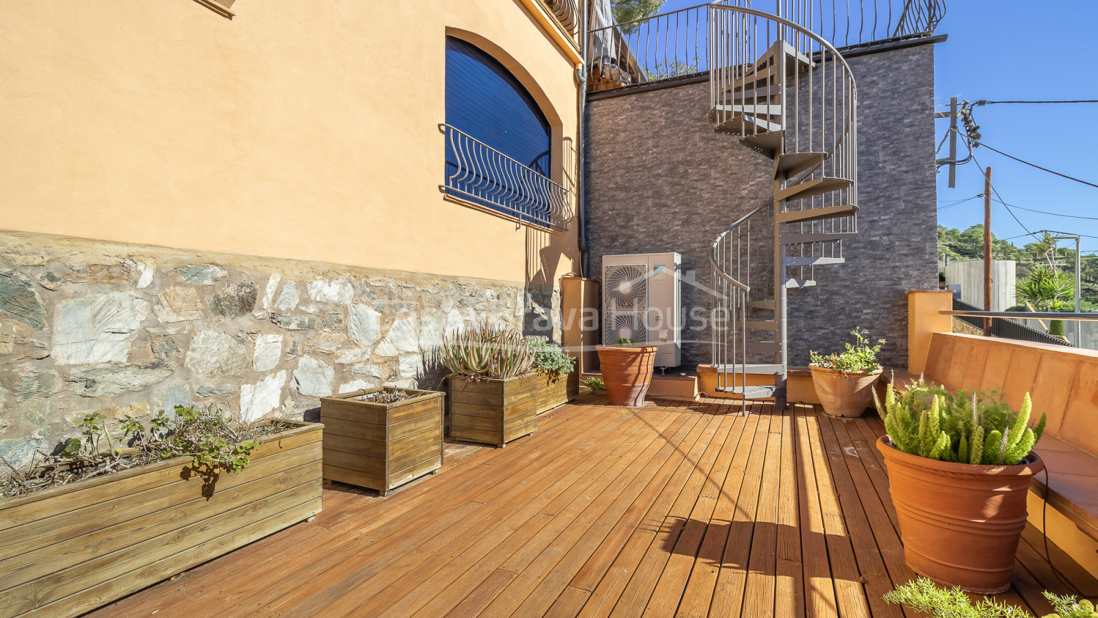 Luxury house with sea views and pool for sale in Aiguablava, Begur