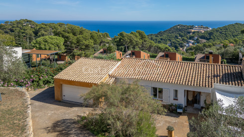 mediterranean house with sea views for sale in Begur Sa Tuna